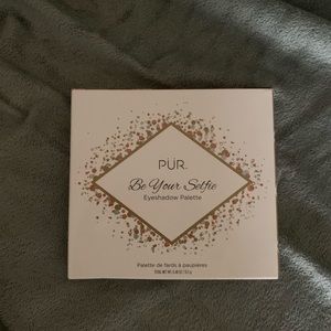 Be Your Selfie eyeshadow palette